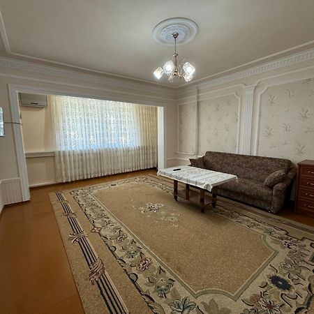 Yunusabad 7 Американский Посольство Tashkent Exterior photo